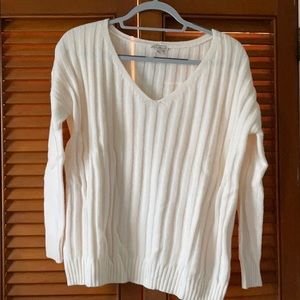 Cream colored sweater from the Gap